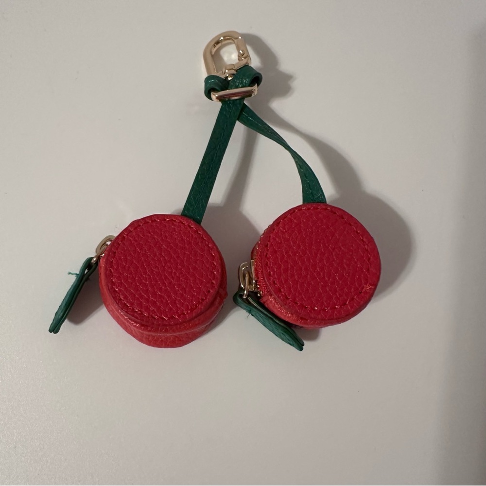 NWOT Cherry Purse/Keychain zipper opening Accessory